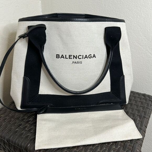 💯Authentic BALENCIAGA Navy Kabas Tote Bag🍀 - Picture 1 of 15